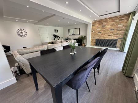 4 bedroom Semi-detached house for sale in Main Street, Newhall, Swadlincote, Derbyshire, DE11