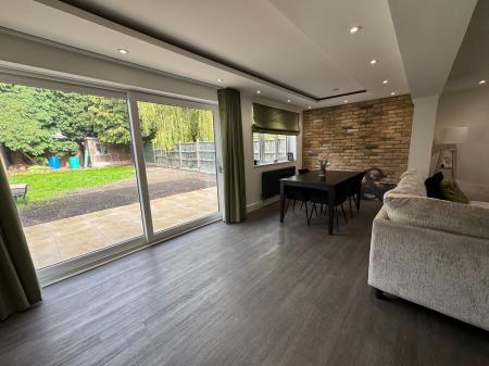 4 bedroom Semi-detached house for sale in Main Street, Newhall, Swadlincote, Derbyshire, DE11