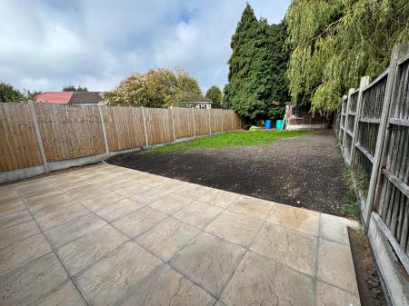 4 bedroom Semi-detached house for sale in Main Street, Newhall, Swadlincote, Derbyshire, DE11