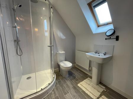 4 bedroom Semi-detached house for sale in Malin Close, Stretton, Burton-on-Trent, DE14