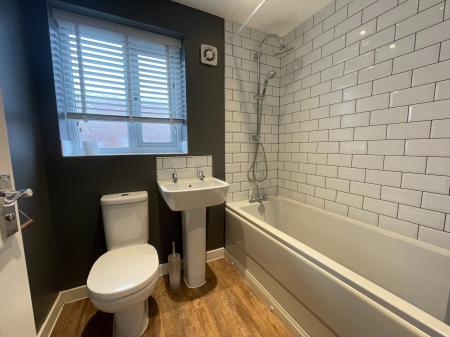 4 bedroom Semi-detached house for sale in Malin Close, Stretton, Burton-on-Trent, DE14