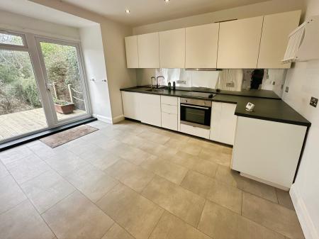 3 bedroom Semi-detached house for sale in Malvern Avenue, Stapenhill, Burton-on-Trent, DE15
