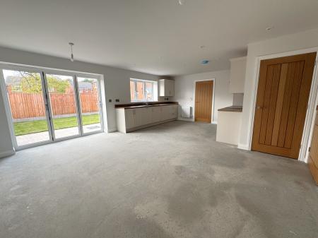 4 bedroom Detached house for sale in Manor Grove, Branston, Burton-on-Trent, DE14