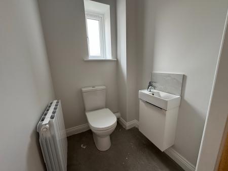 4 bedroom Detached house for sale in Manor Grove, Branston, Burton-on-Trent, DE14