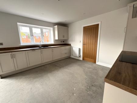 4 bedroom Detached house for sale in Manor Grove, Branston, Burton-on-Trent, DE14