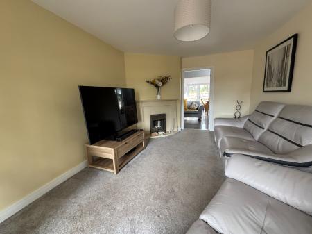 4 bedroom Detached house for sale in Queens Drive, Midway, Swadlincote, DE11