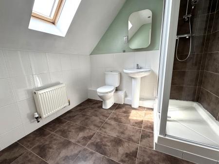 4 bedroom Town house for sale in Radleigh Grange, Woodville, Swadlincote, Derbyshire, DE11