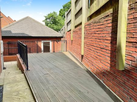 4 bedroom Town house for sale in Radleigh Grange, Woodville, Swadlincote, Derbyshire, DE11