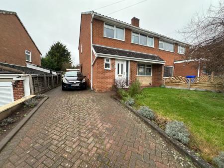 Sandringham Avenue, Stapenhill, Burton-on-Trent, DE15