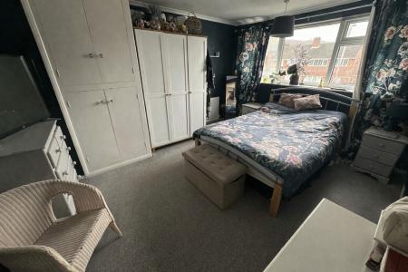 3 bedroom Semi-detached house for sale in Sandringham Avenue, Stapenhill, Burton-on-Trent, DE15