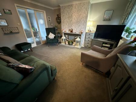 3 bedroom Semi-detached house for sale in Sandringham Avenue, Stapenhill, Burton-on-Trent, DE15