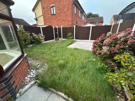 3 bedroom Semi-detached house for sale in Seymour Avenue, Stretton, Burton-on-Trent, DE14