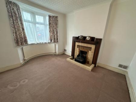 2 bedroom Detached house for sale in Stanton Road, Stapenhill, Burton-on-Trent, DE15