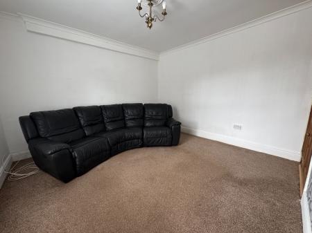 4 bedroom Detached house for sale in Stanton Road, Stapenhill, Burton-on-Trent, DE15