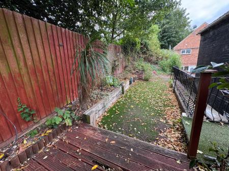 4 bedroom Detached house for sale in Stanton Road, Stapenhill, Burton-on-Trent, DE15