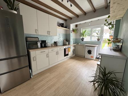 2 bedroom Terraced House for sale in Stanton Road, Stapenhill, Burton-on-Trent, DE15