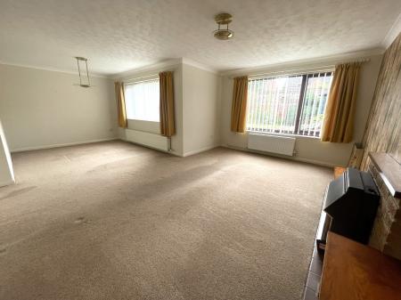 4 bedroom Detached house for sale in The Drive, Rolleston Road, Burton-on-Trent, DE13