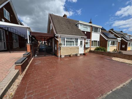 3 bedroom Semi-detached house for sale in The Rise, Newhall, Swadlincote, Derbyshire, DE11