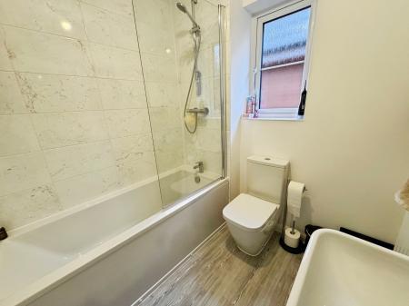 2 bedroom Semi-detached house for sale in Thorneywood Road, Drakelow, Burton-on-Trent, DE15