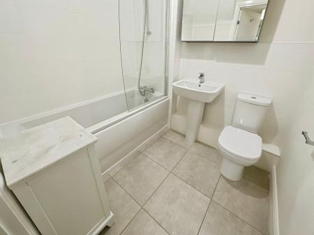 1 bedroom Town house for sale in Tithebarn Drive, Overseal, Swadlincote, Derbyshire, DE12