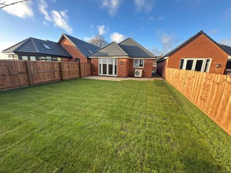 3 bedroom Detached bungalow for sale in Wood Lane, Swadlincote, DE11