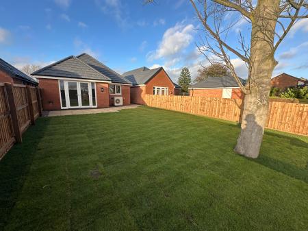 3 bedroom Detached bungalow for sale in Wood Lane, Swadlincote, DE11