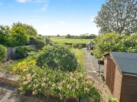3 bedroom Bungalow for sale in Woodland Road, Stanton, Burton-on-Trent, DE15