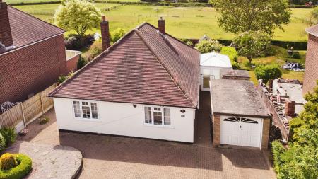 3 bedroom Bungalow for sale in Woodland Road, Stanton, Burton-on-Trent, DE15