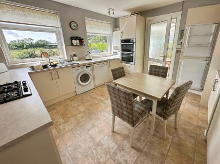 3 bedroom Bungalow for sale in Woodland Road, Stanton, Burton-on-Trent, DE15