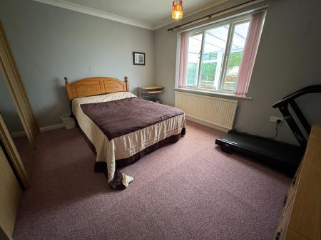 2 bedroom Bungalow for sale in Ladyfields, Midway, Swadlincote, Derbyshire, DE11