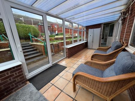 2 bedroom Bungalow for sale in Ladyfields, Midway, Swadlincote, Derbyshire, DE11