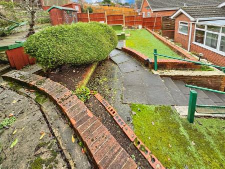 2 bedroom Bungalow for sale in Ladyfields, Midway, Swadlincote, Derbyshire, DE11