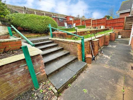 2 bedroom Bungalow for sale in Ladyfields, Midway, Swadlincote, Derbyshire, DE11