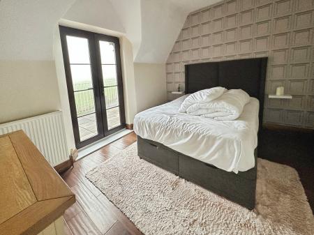 3 bedroom Detached house for sale in Tatenhill Common, Rangemore, Burton-on-Trent, DE13