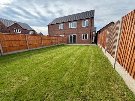 Manor Grove, Branston, Burton-on-Trent, DE14