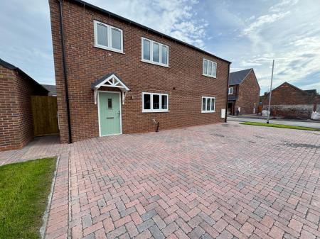 Manor Grove, Branston, Burton-on-Trent, DE14