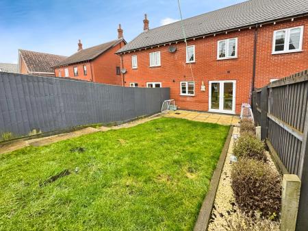 3 bedroom Town house for sale in Henley Grove, Swadlincote, Derbyshire, DE11