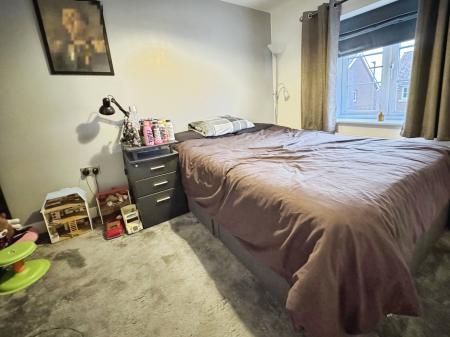 3 bedroom Town house for sale in Henley Grove, Swadlincote, Derbyshire, DE11