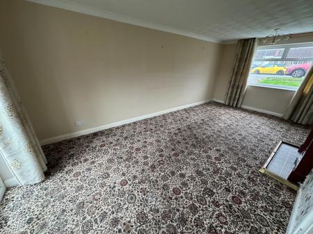 3 bedroom End of terrace house for sale in Hawthorn Crescent, Stapenhill, Burton-on-Trent, DE15