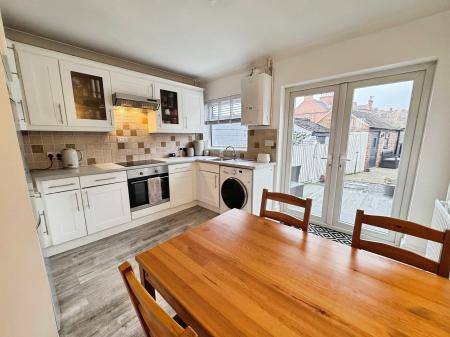 2 bedroom Terraced House for sale in Wood Lane, Newhall, Swadlincote, Derbyshire, DE11