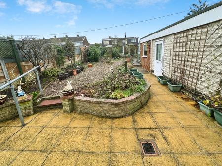 2 bedroom Bungalow for sale in Hurst Drive, Stretton, Burton-on-Trent, DE13