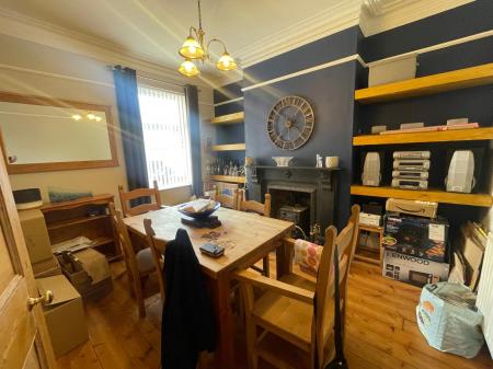 4 bedroom End of terrace house for sale in Outwoods Street, Horninglow, Burton-on-Trent, DE14