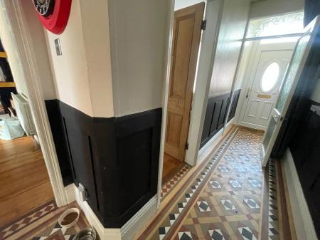 4 bedroom End of terrace house for sale in Outwoods Street, Horninglow, Burton-on-Trent, DE14