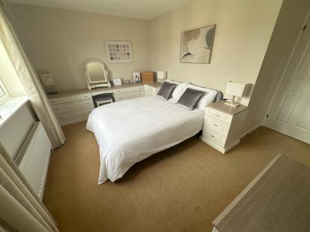 4 bedroom Detached house for sale in Bitham Court, Stretton, Burton-on-Trent, DE13