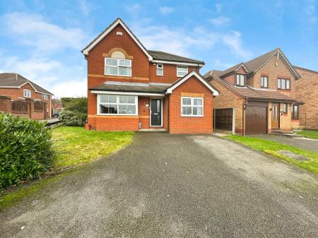 4 bedroom Detached house for sale in Aston Drive, Newhall, Swadlincote, Derbyshire, DE11