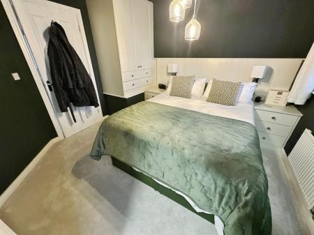 3 bedroom Detached house for sale in Cascade Close, Burton-on-Trent, DE14