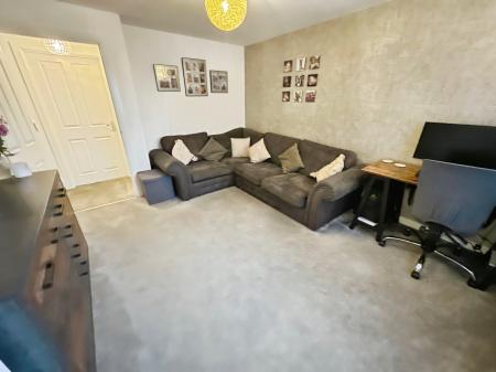3 bedroom Detached house for sale in Cascade Close, Burton-on-Trent, DE14