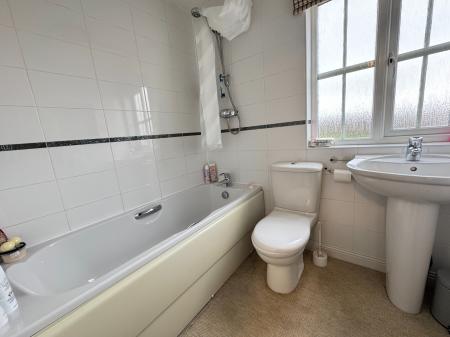 4 bedroom Semi-detached house for sale in Station Road, Rolleston on Dove, Burton-on-Trent, DE13