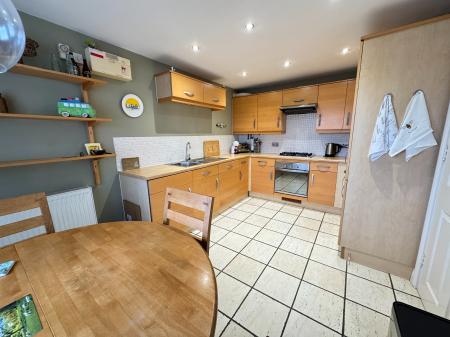 4 bedroom Semi-detached house for sale in Station Road, Rolleston on Dove, Burton-on-Trent, DE13