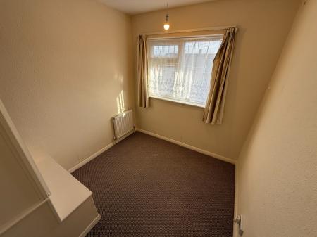 3 bedroom End of terrace house to let in Farm Close, Burton-On-Trent, DE13
